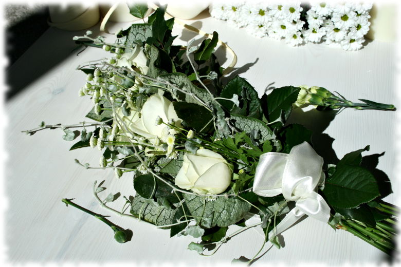 Las Flores - Flower&Gift Shop Gallery - please give us a feedback if image didn't show up...